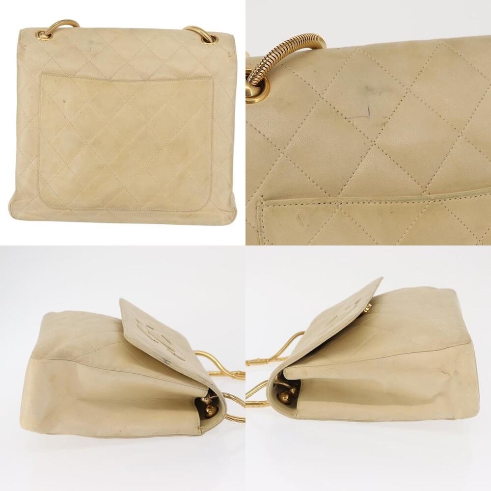 Chanel Matelasse Chain Shoulder Bag - Picture 3 of 8